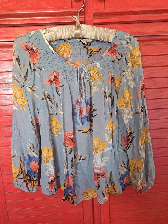 Lucky Brand Tops - Lucky Brand S oversized Boho Peasant Floral Viscose Silky Top